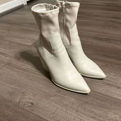 Steve Madden Women’s Boots Size 7.5
