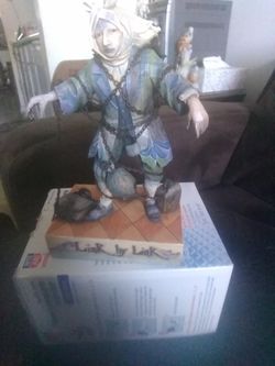 Jim Shore Retired Link by Link figure