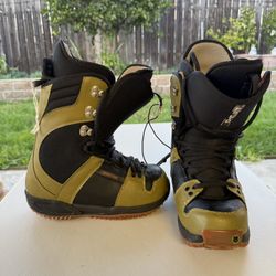 Burton Men Size 7 Snowboarding Boots 