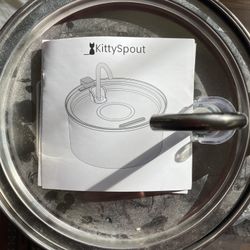 Kitty Spout water fountain