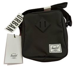 Herschel  black  heritage  crossbody bag New with Tags