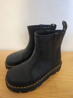 Dr Martens Women's Zebzag Rigger booties - Size 9