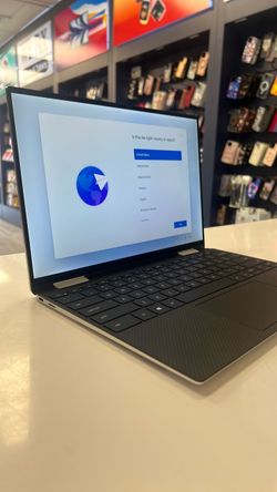 Dell laptop 2-1 touch screen 16Ram  512gb
