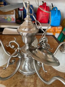 Design house millbridge  traditional 5- light  with a brushed nickel finish