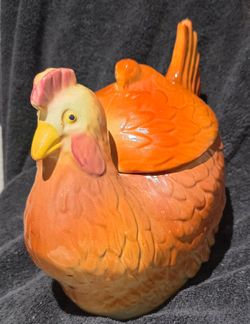 Vintage 1940's-50's chicken pottery cookie jar