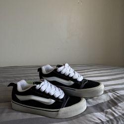 knu black and white vans 