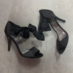 Size 7 Satin Shoes High Heeled 