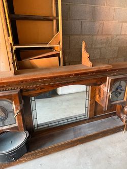 Vintage King wooden frame