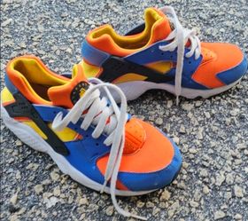 Nike HUARACHE 6.5 youth shoes