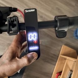 Electric scooter