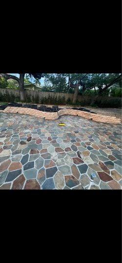 Curved Landscape Retaining Wall Stone – Buyer Removes