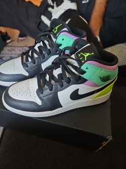 Air Jordan 1 Mid