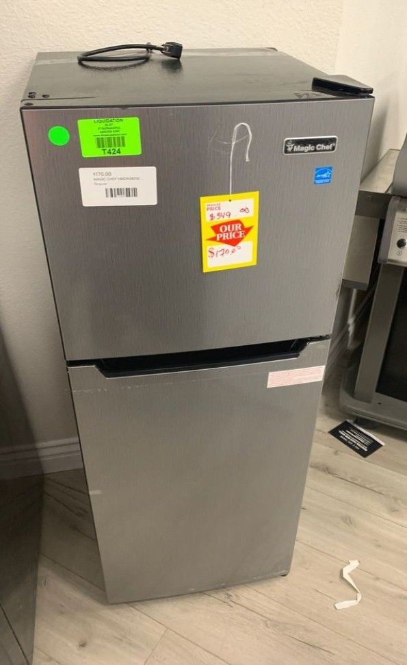 MAGIC CHEF REFRIGERATOR KCH14