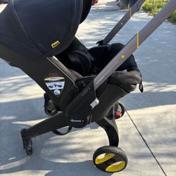 Donna Stroller + BASE + CARSEAT + Infant Insert 