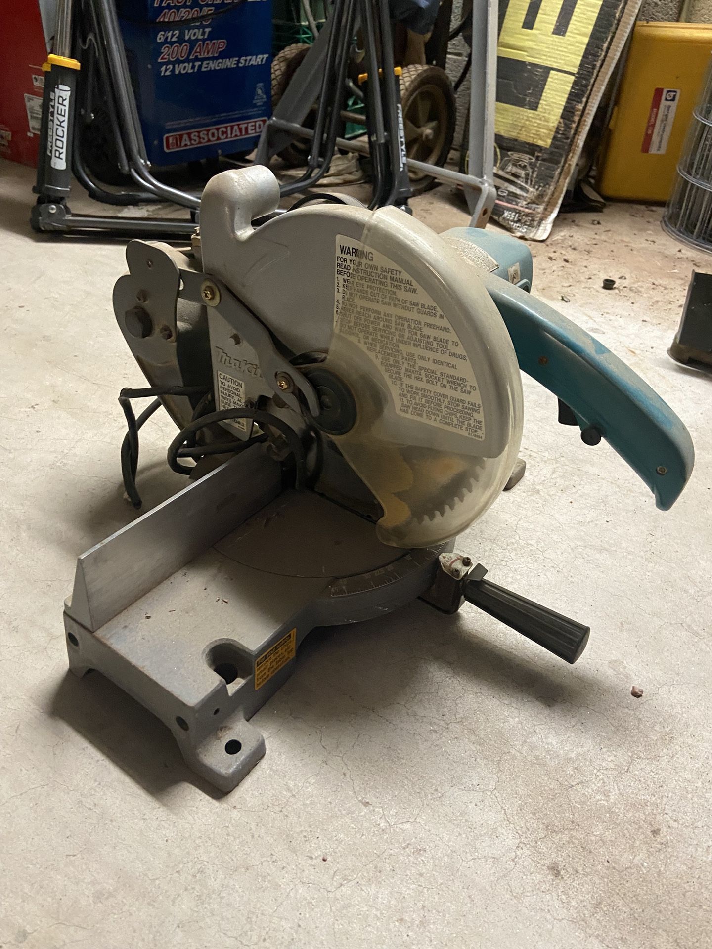 Makita 10” Miter Saw