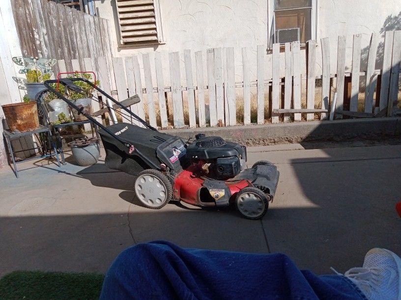Gas Powered Lawn Mower Works Great Self Propelled Has Bag And Vacuum Works