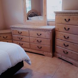Light wood bedroom furniture Dresser 