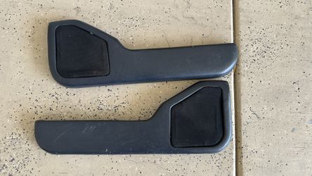 SUZUKI SWIFT GTI OR GEO METRO DOOR PARTS