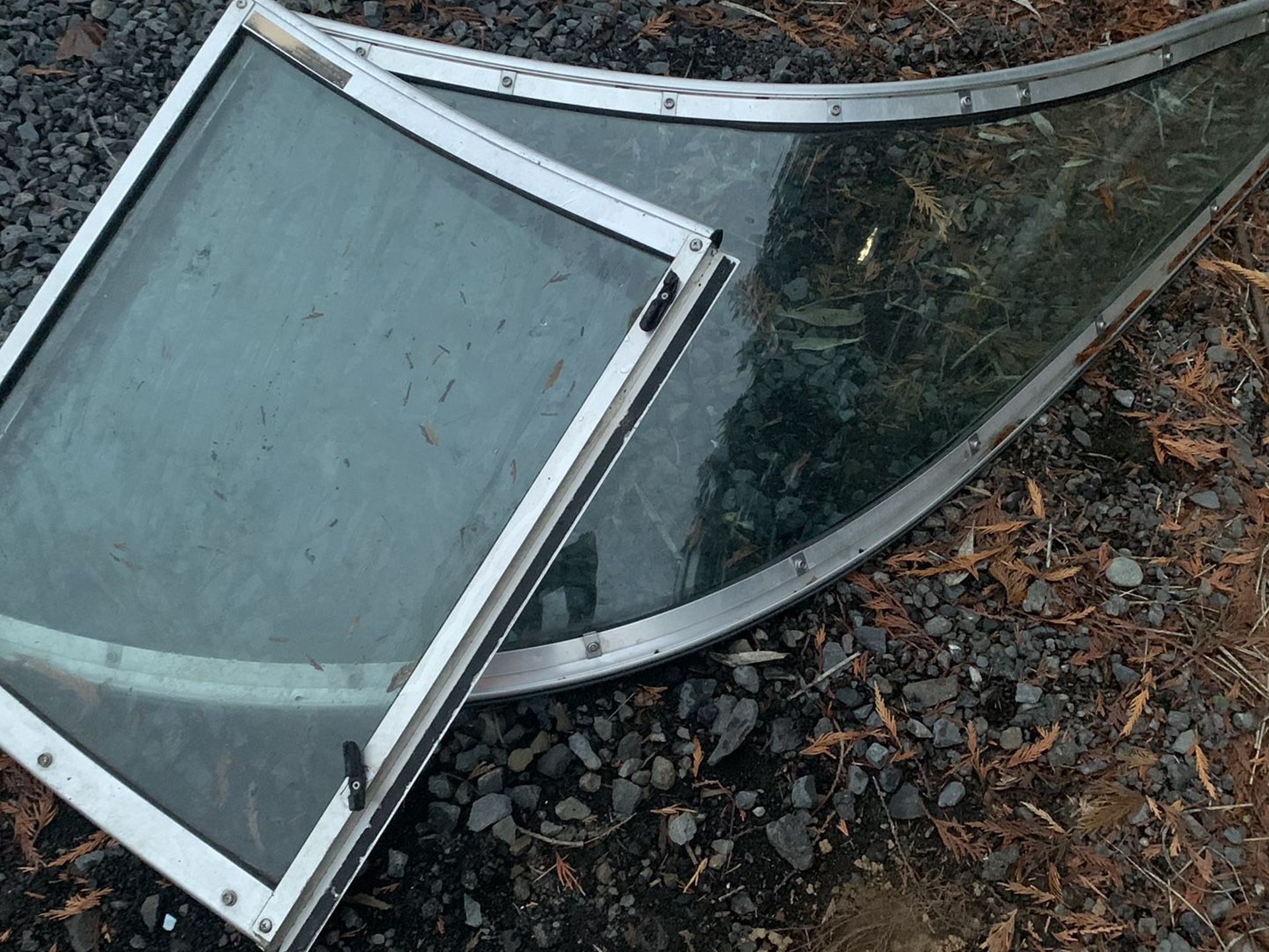 Boat Windshield