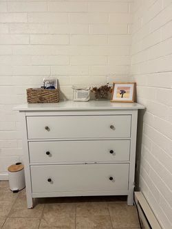 Dresser Ikea 3 drawer dresser