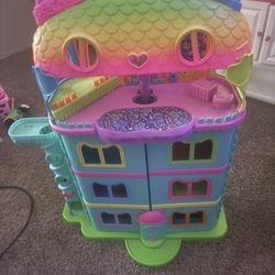 Gabby Doll House 