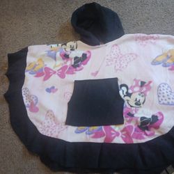 Girl Minnie Mouse Warm  Poncho Size 4 Years to 8 Years