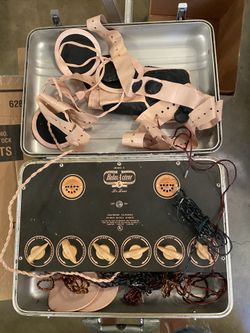 Relax A Cisor Vintage in Metal Briefcase