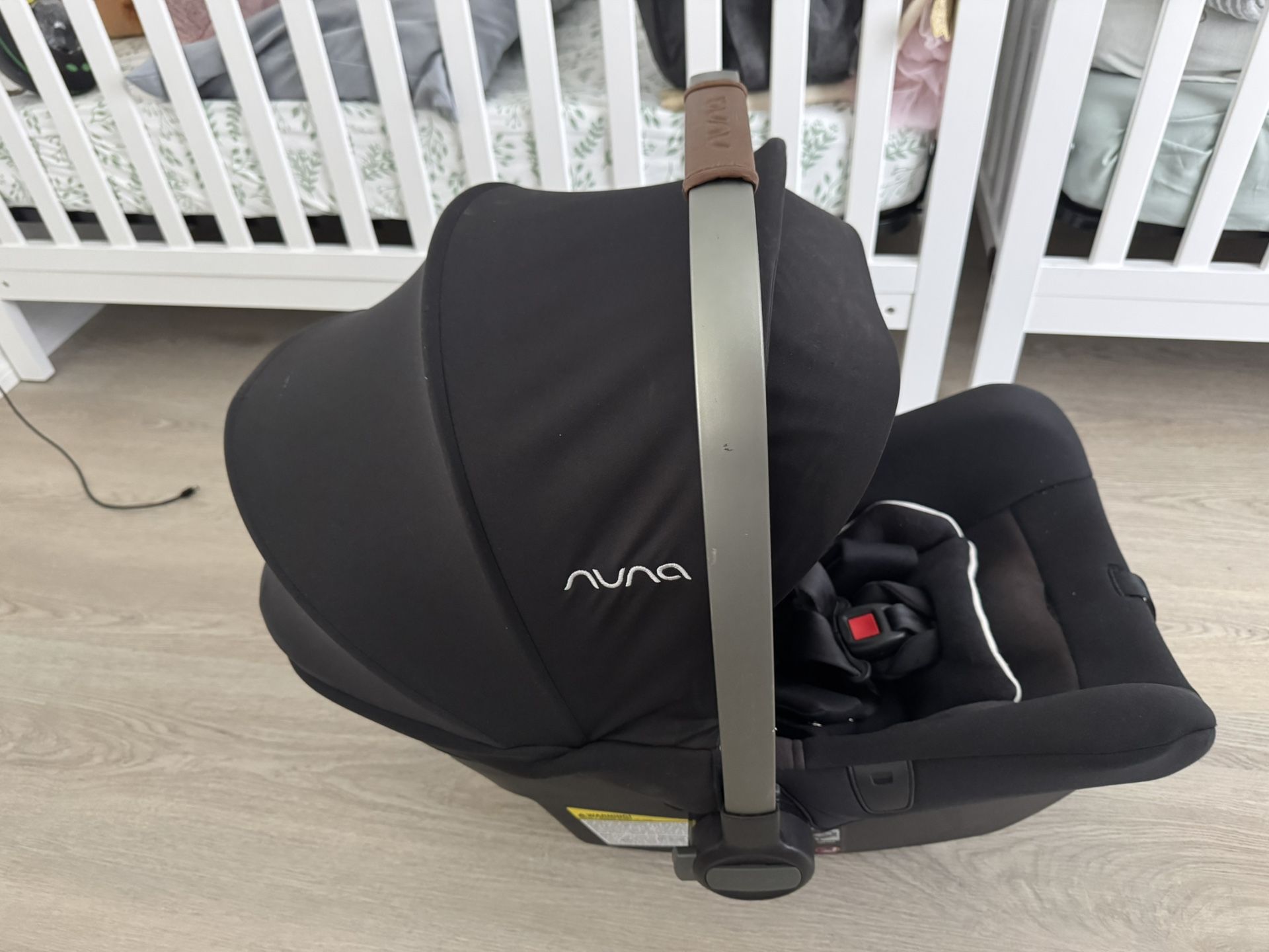 Nuna Car Seats + 3 Bases 