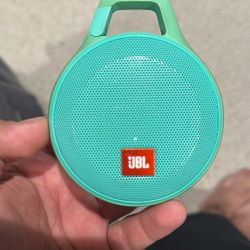JBL Clip 3 