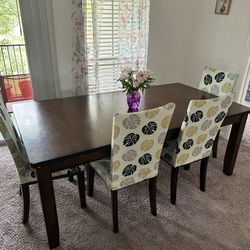 Dinner Table Convertible 