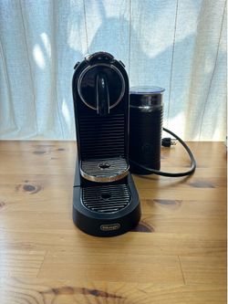 Nespresso CitiZ & Milk Espresso Maker w Frother by De'Longhi