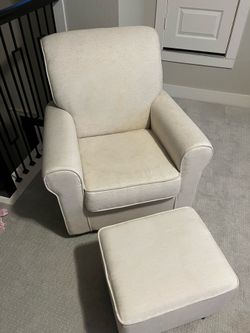 Nursery Glider/Rocking Chair