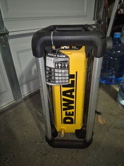DeWALT Pressure washer