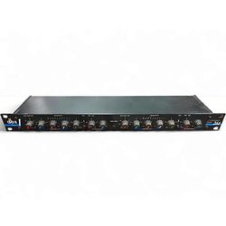 dbx 266XL dual-channel audio processor featuring independent compression, limiting, and program-adaptive expander/gate circuits.
