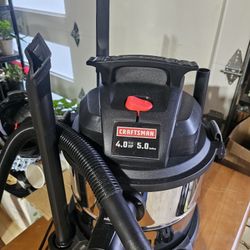 CRAFTSMAN 5-Gallon Corded Portable Wet/Dry Shop Vacuum (Corded)