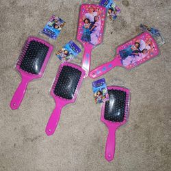 Encanto Brush