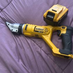 Dewalt DCS491B 20V Max 18G Swivel Head Shears 