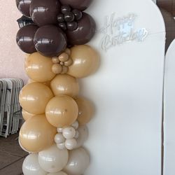 Balloon garland