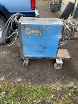 Miller 250 wire feed with 100ft of welding lead