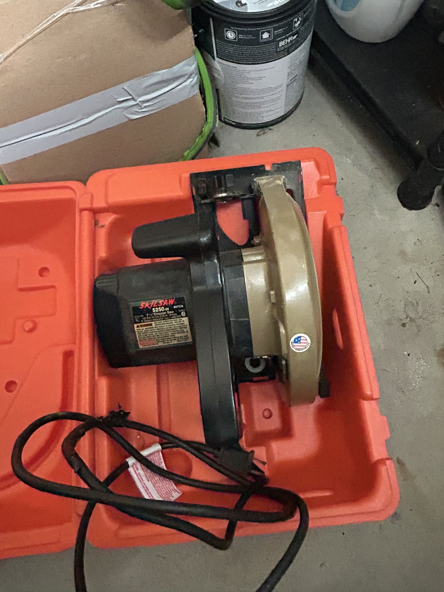 Skilsaw 5250 Circular Saw & Power Drills