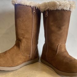 Suede ‘UGG’ Style Boots (Size 2 Kids)
