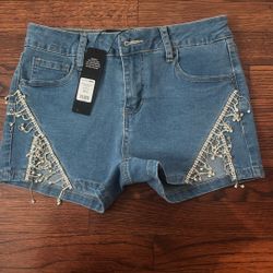 fashion nova bedazzle jean shorts 