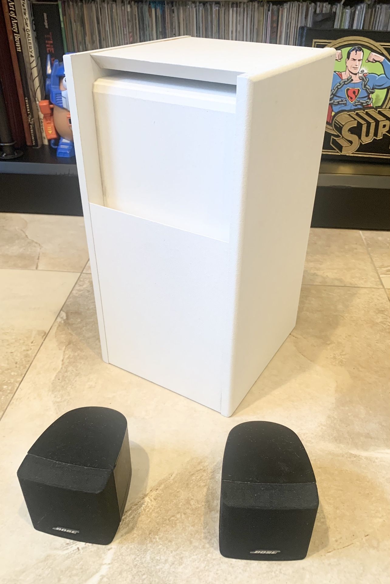 (2) Bose Cube Audiophile Speakers 🔊 + (1) Bose Subwoofer