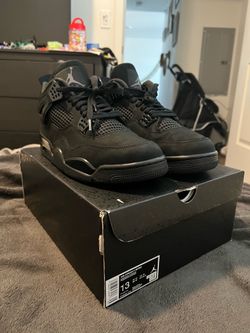 Used Black Cat 4s size 13