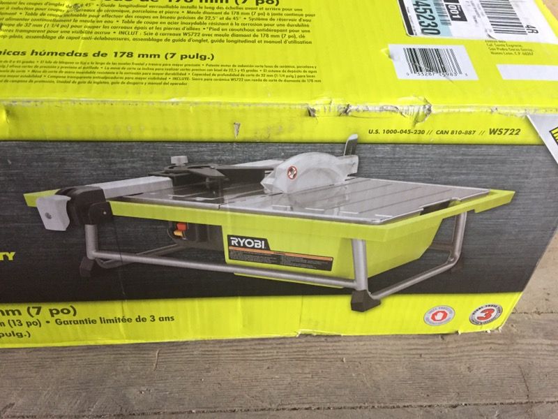 Ryobi 7" tabletop tile saw (like new)