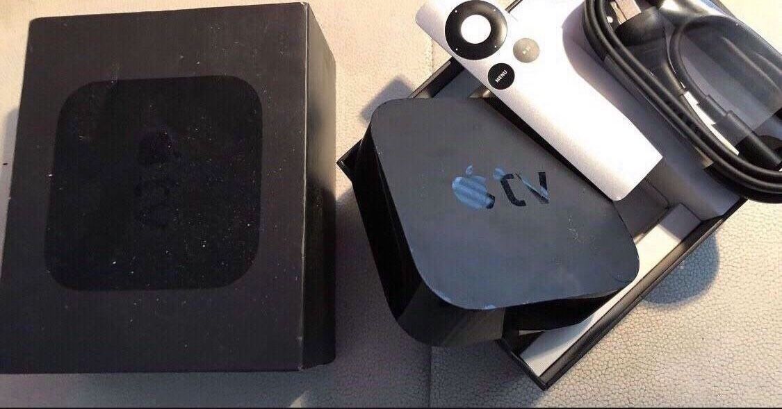 Apple TV (4th Generation) HD Media Streamer -- A1625 -- Fully Functional!