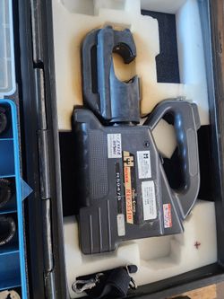 Huskie 12 Ton Compression Tool