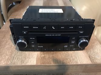 2016 Jeep Patriot OEM stereo cd mp3
