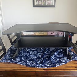 Standing desk