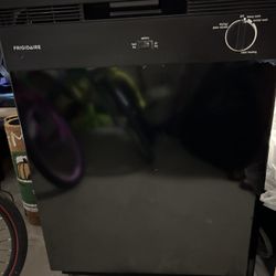 Dishwasher 